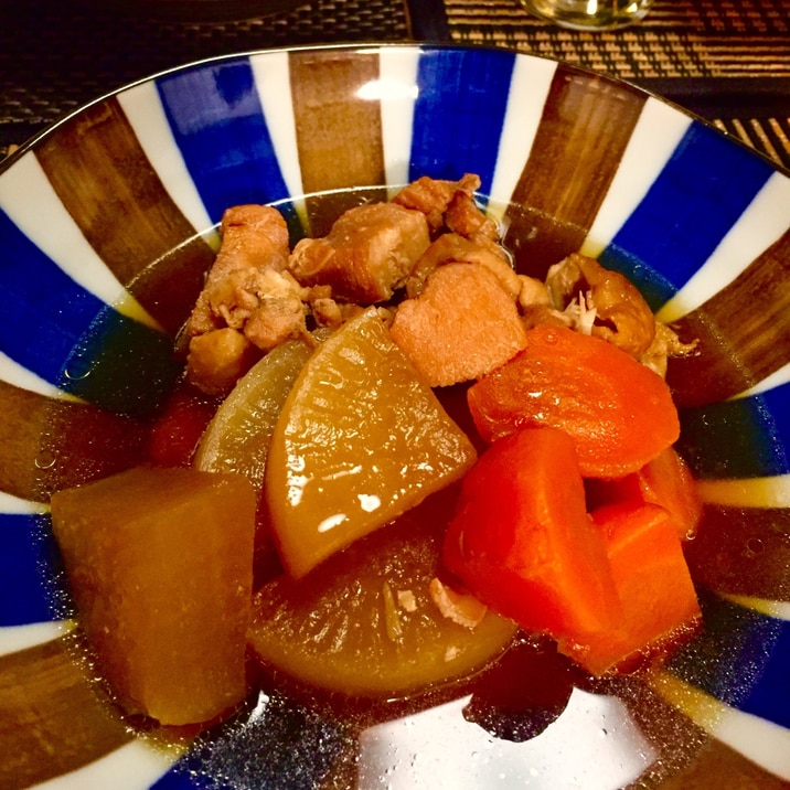 旦那絶賛!鶏胸肉と大根の炊いたん